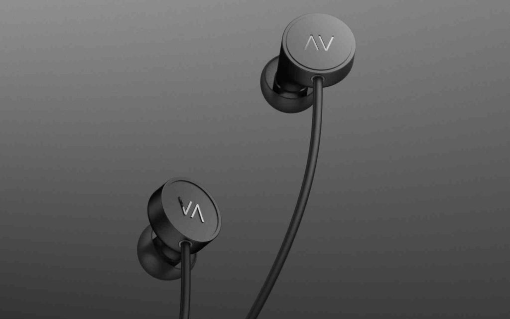 Translation Headphones 4