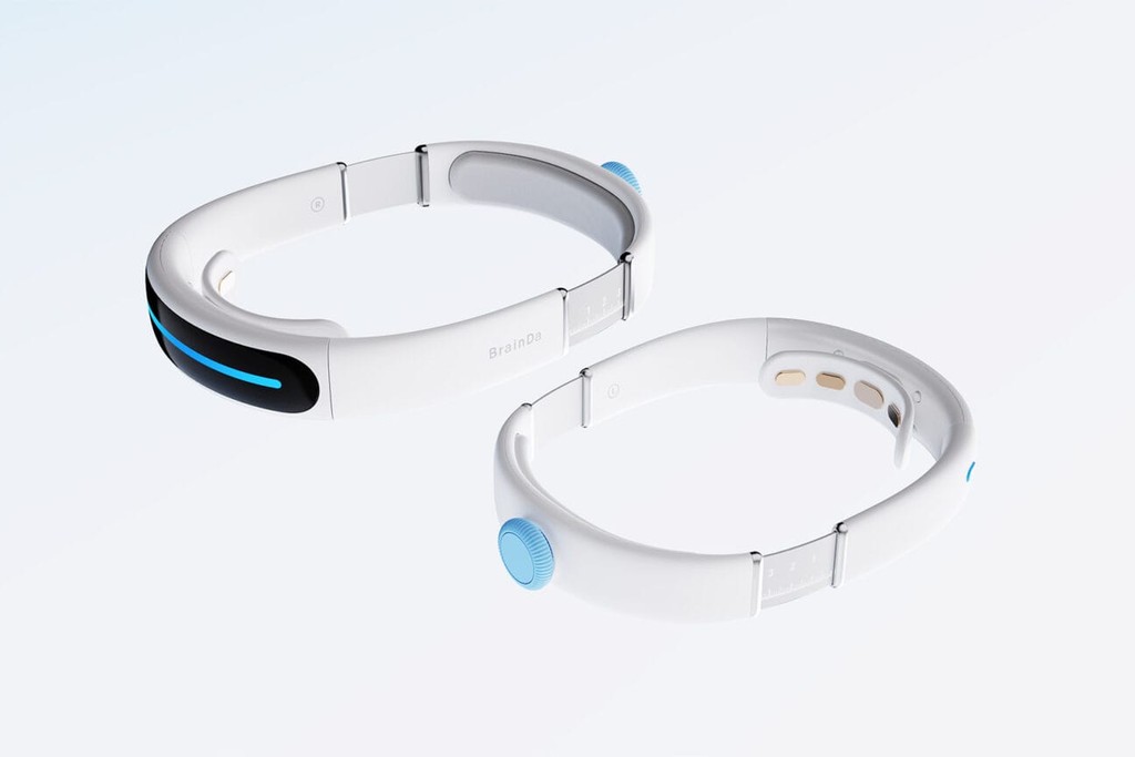 OPD DESIGN | 10 New Technologies Shaping Product Design in 2026 — OPD Design Smart ring and wearable health sensor design close-up